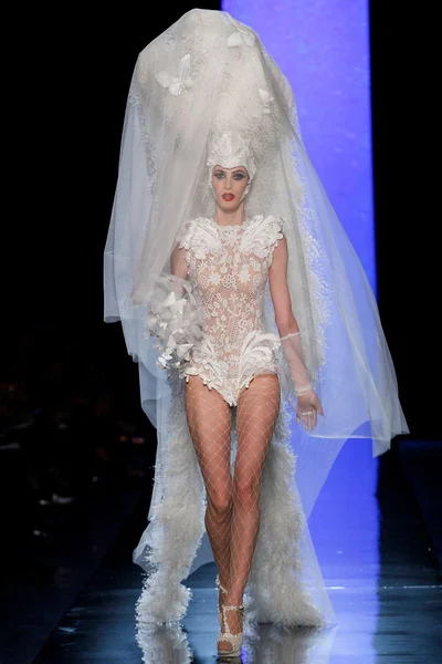 Look 46